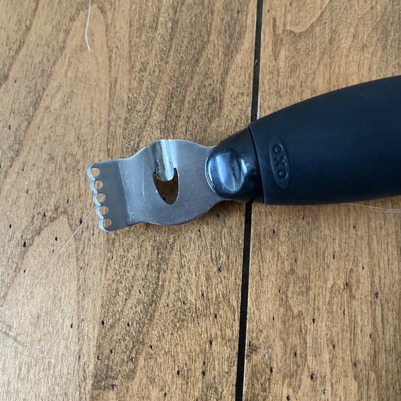 Oxo Good Grips Citrus Zester with Channel Knife - Picture 3 of 6